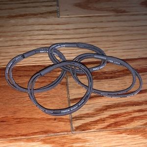 🌞 (2/$20) NWOT Set of 4 Double Band Hair Ties